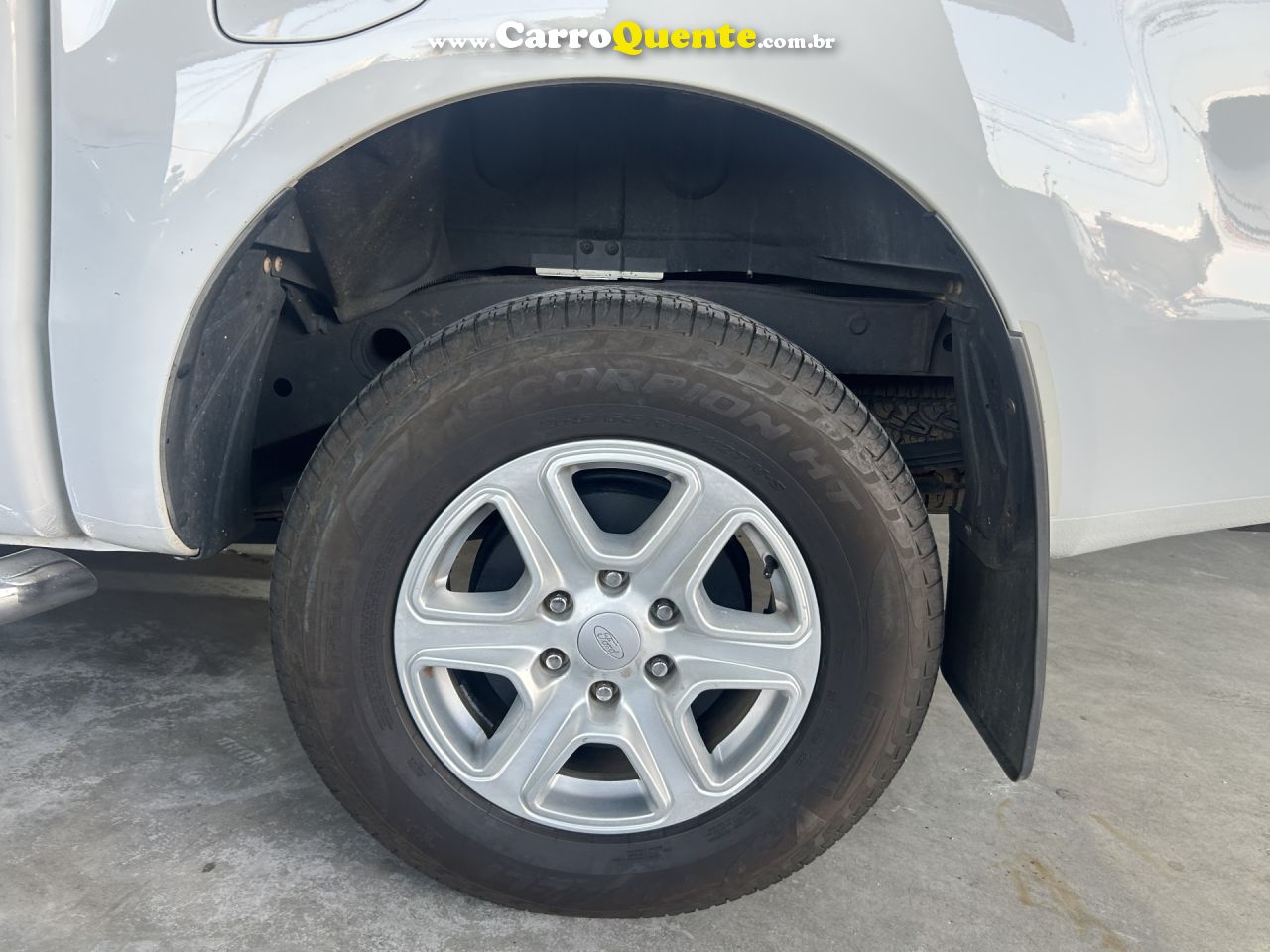FORD   RANGER LIMITED 3.2 20V 4X4 CD AUT. DIES.   PRATA 2014 3.2 DIESEL - Loja