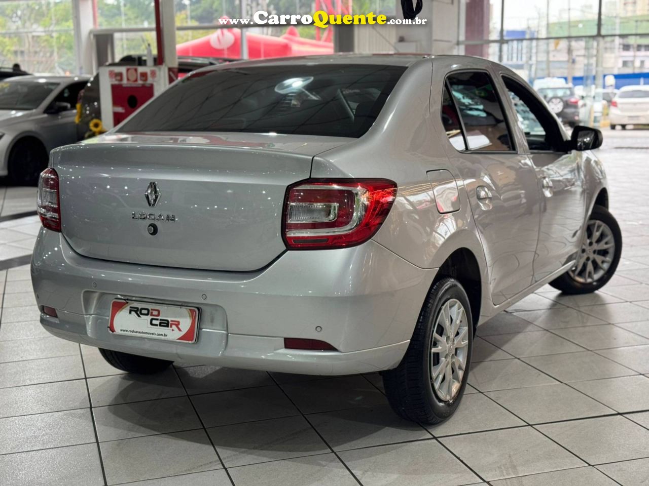 RENAULT LOGAN 2023 - Loja