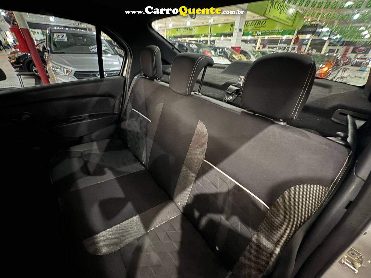 RENAULT LOGAN 2023 - Loja