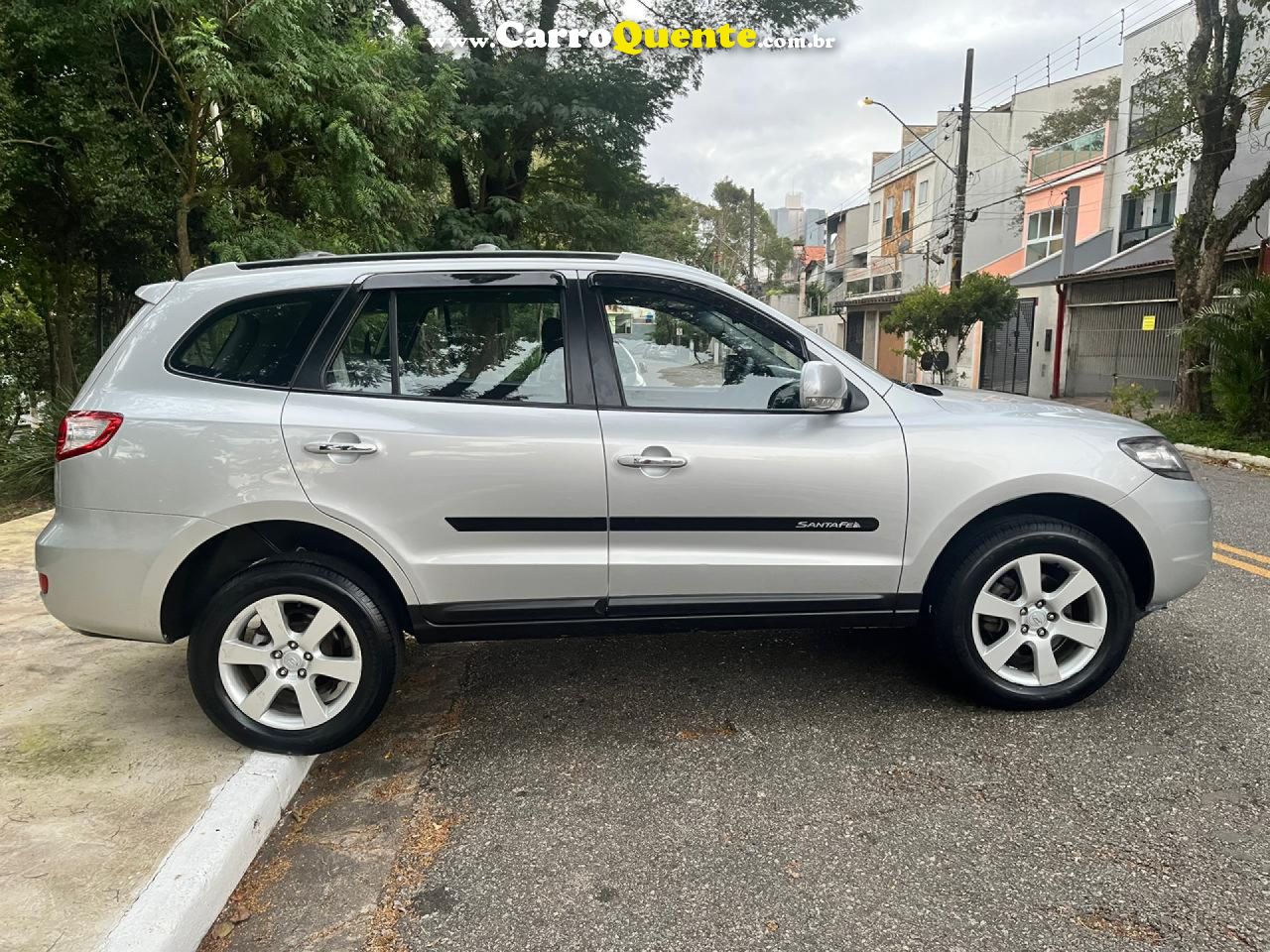 HYUNDAI   SANTA FE GLS 2.7 V6 4X4TIPTRONIC   PRATA 2010 2.7 GASOLINA - Loja
