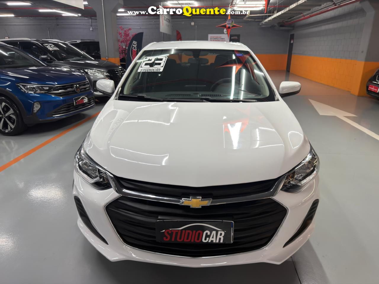 CHEVROLET   ONIX HATCH LT 1.0 12V FLEX 5P MEC.   BRANCO 2023 1.0 FLEX - Loja