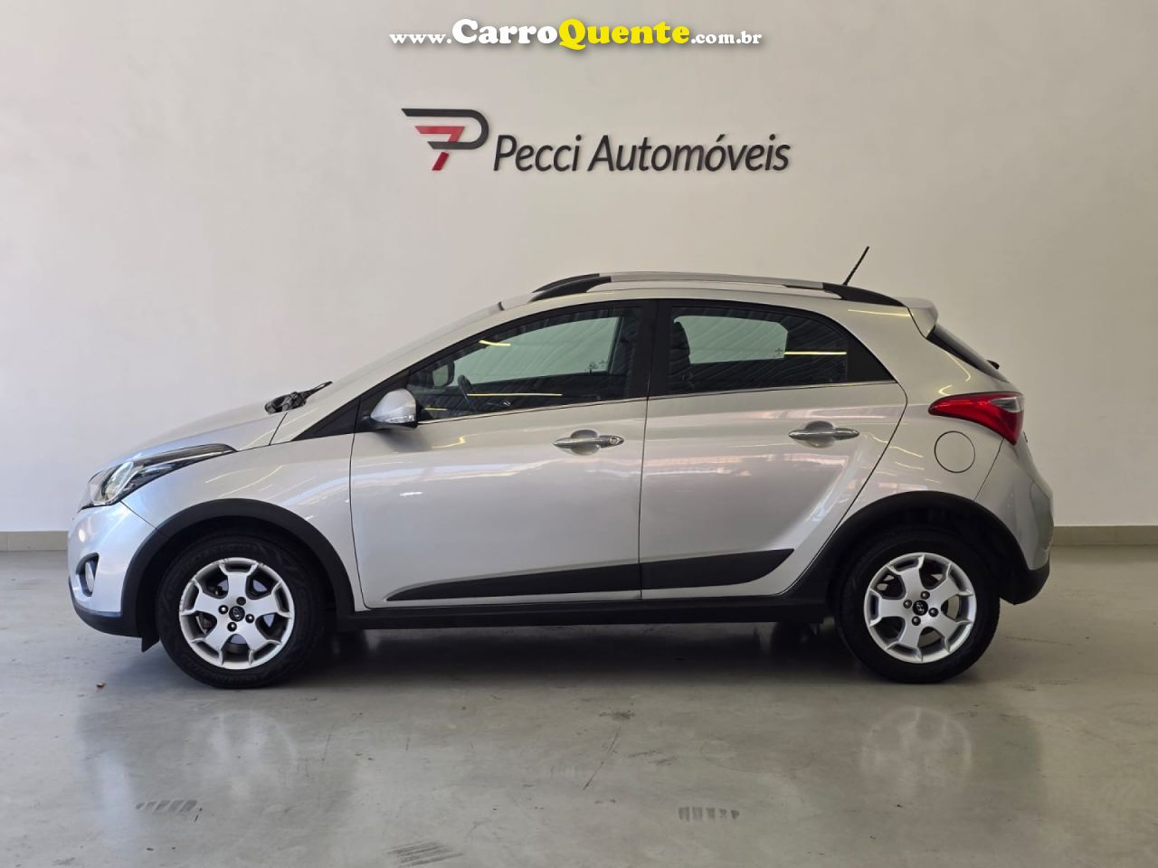 HYUNDAI   HB20X PREMIUM 1.6 FLEX 16V AUT.   PRATA 2015 1.6 FLEX - Loja