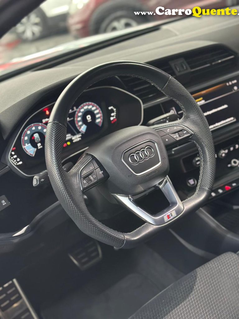 AUDI   Q3 SPB PERF.BLACK PLUS 2.0 TFSI TIP.QUAT   BRANCO 2024 2.0 GASOLINA - Loja