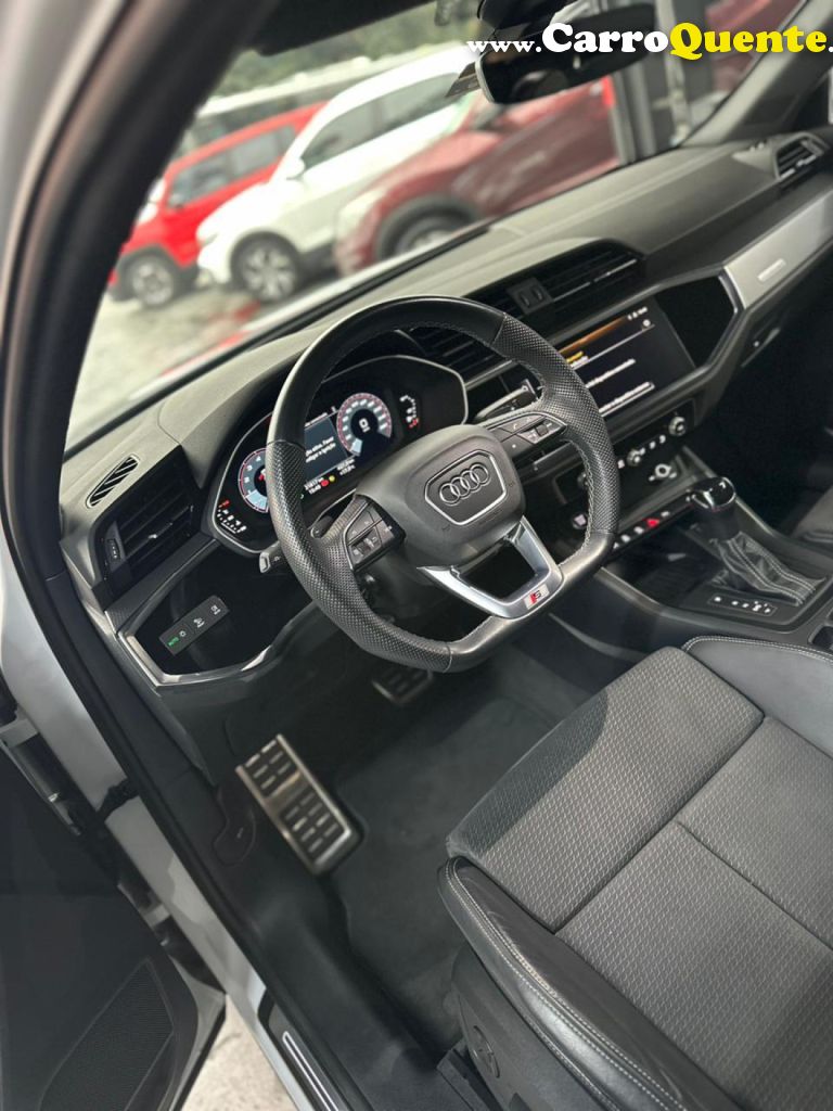 AUDI   Q3 SPB PERF.BLACK PLUS 2.0 TFSI TIP.QUAT   BRANCO 2024 2.0 GASOLINA - Loja