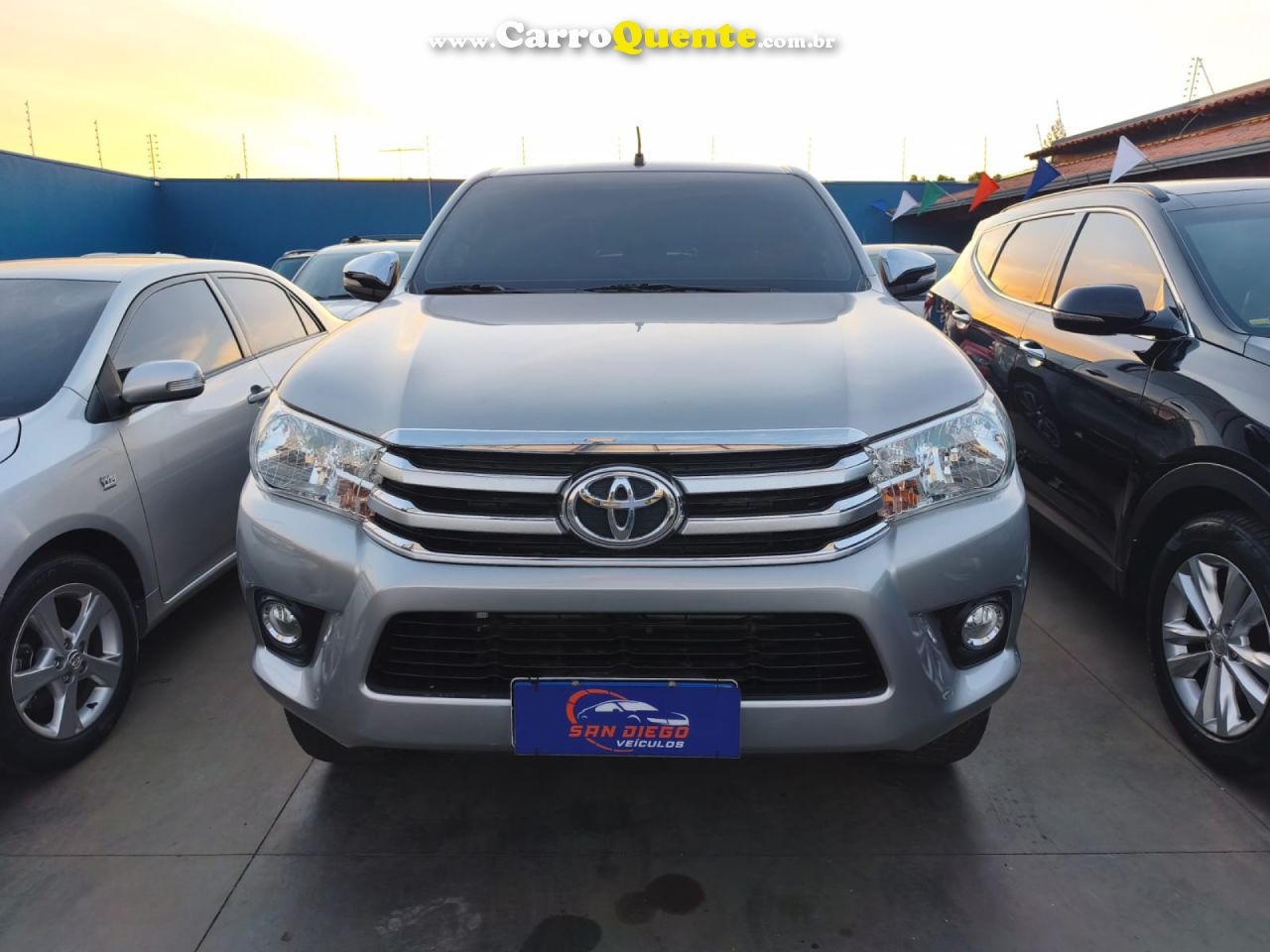 TOYOTA   HILUX CD SRV 4X4 2.8 TDI DIESEL AUT.   PRATA 2017 2.8 DIESEL - Loja