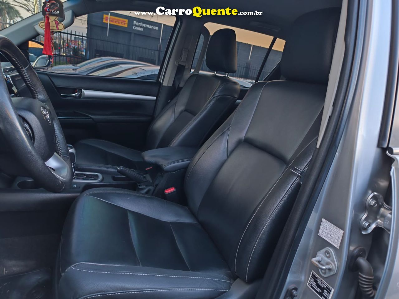 TOYOTA   HILUX CD SRV 4X4 2.8 TDI DIESEL AUT.   PRATA 2017 2.8 DIESEL - Loja