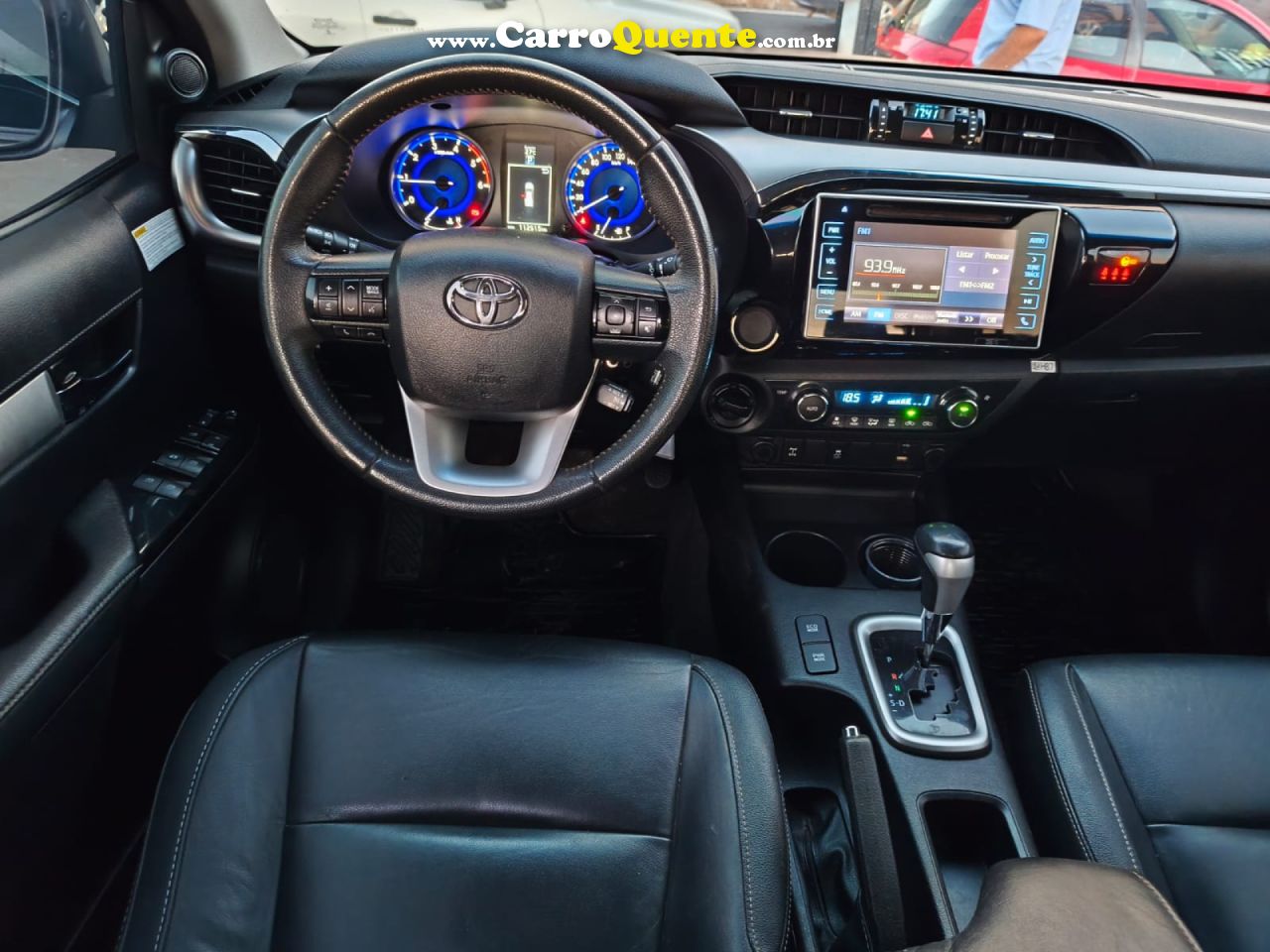 TOYOTA   HILUX CD SRV 4X4 2.8 TDI DIESEL AUT.   PRATA 2017 2.8 DIESEL - Loja