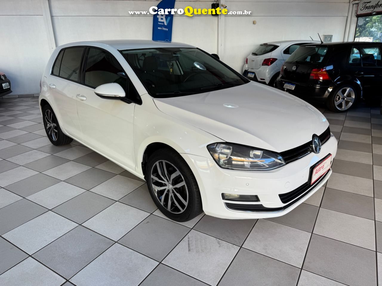 Golf Comfortline 1.4 TSi 2015/2014 Volkswagen - Loja