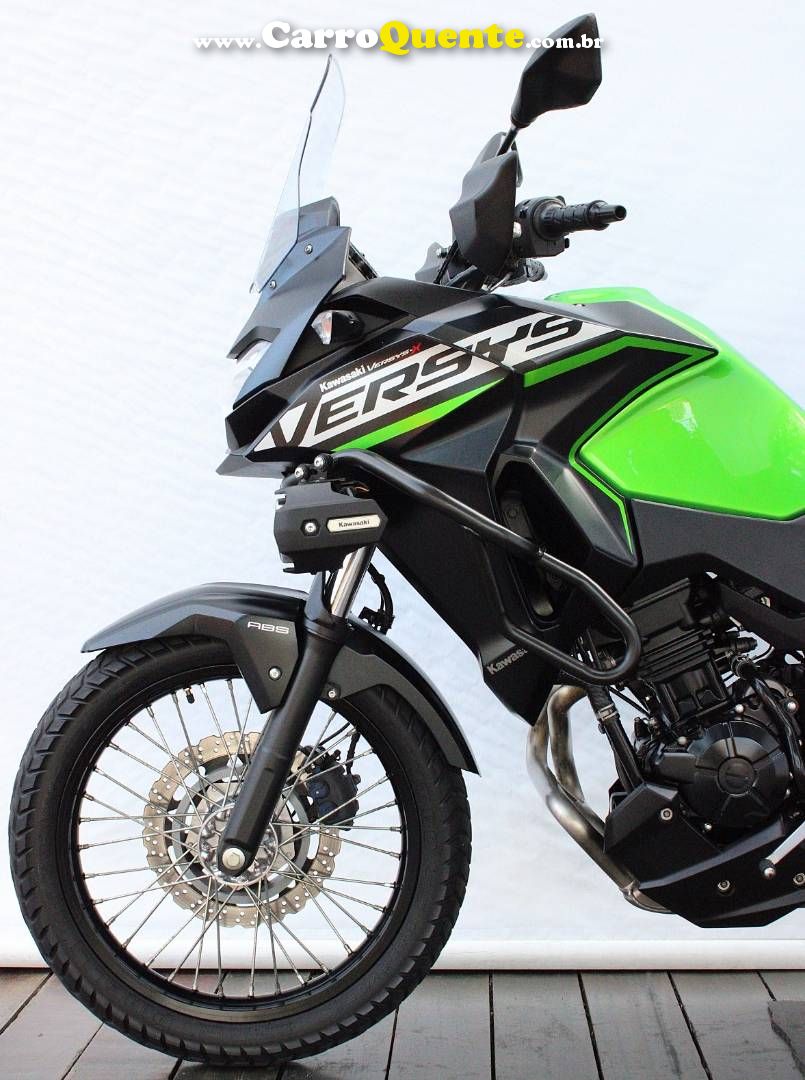 KAWASAKI VERSYS-X 300 TOURER ABS 2024 - Loja