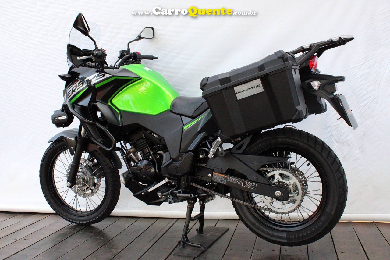 KAWASAKI VERSYS-X 300 TOURER ABS 2024 - Loja