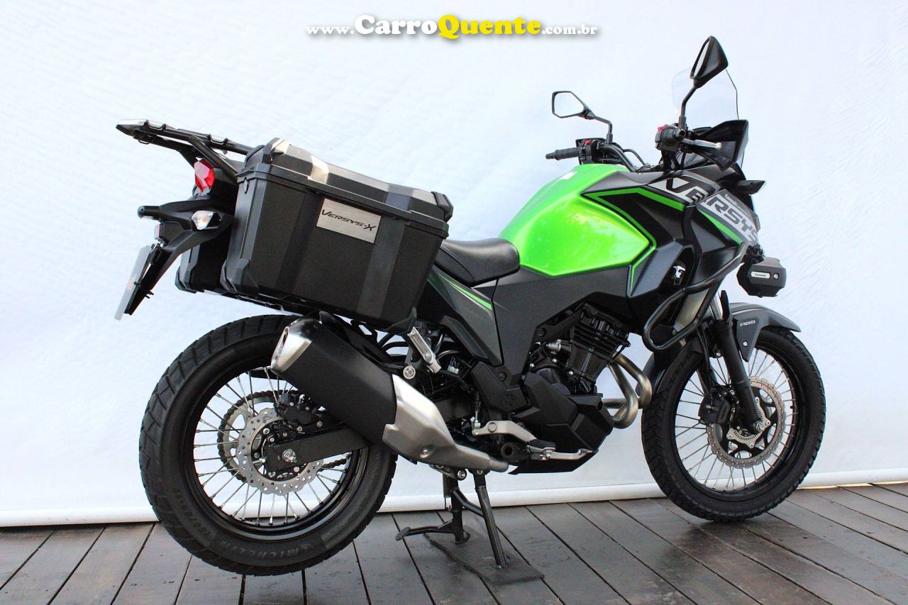 KAWASAKI VERSYS-X 300 TOURER ABS 2024 - Loja