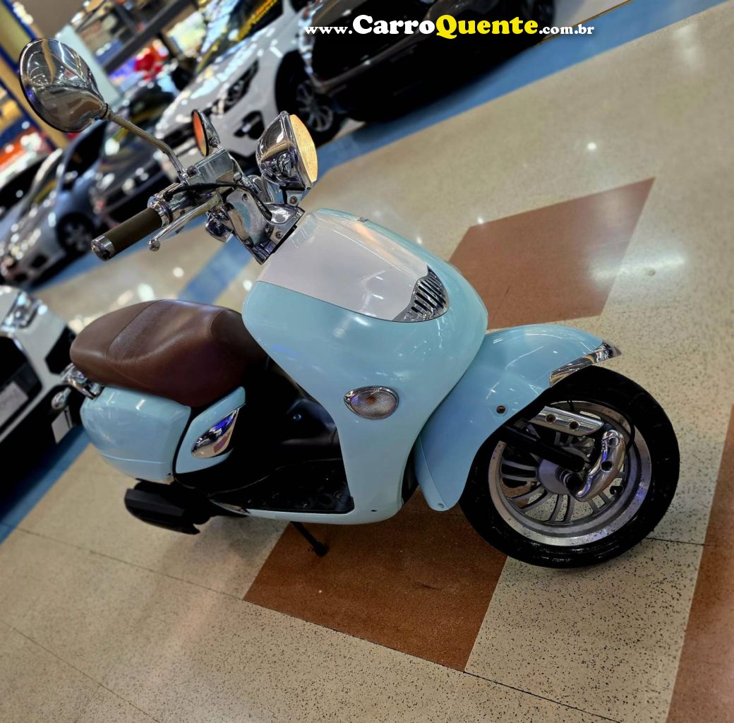 MOTORINO CUSTOM 2013 - Loja