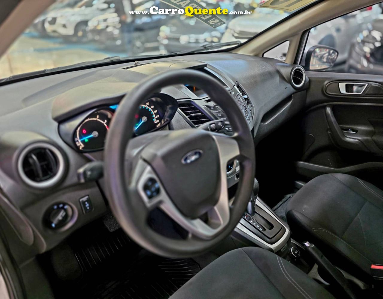 FORD FIESTA 1.6 SE SEDAN 16V 2015 - Loja