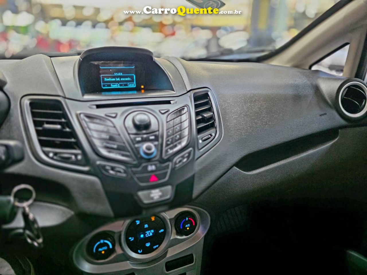 FORD FIESTA 1.6 SE SEDAN 16V 2015 - Loja