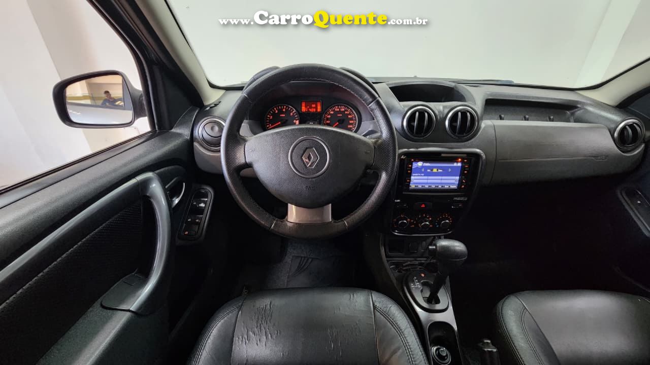 RENAULT   DUSTER DYNAMIQUE 2.0 FLEX 16V AUT.   PRATA 2014 2.0 FLEX - Loja