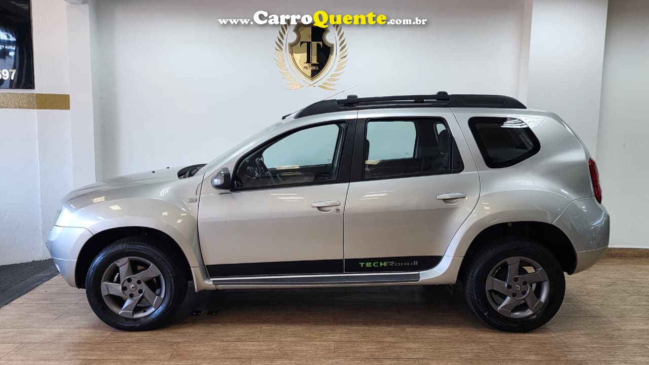 RENAULT   DUSTER DYNAMIQUE 2.0 FLEX 16V AUT.   PRATA 2014 2.0 FLEX - Loja