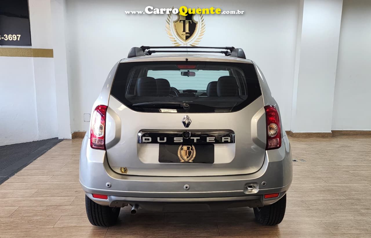 RENAULT   DUSTER DYNAMIQUE 2.0 FLEX 16V AUT.   PRATA 2014 2.0 FLEX - Loja