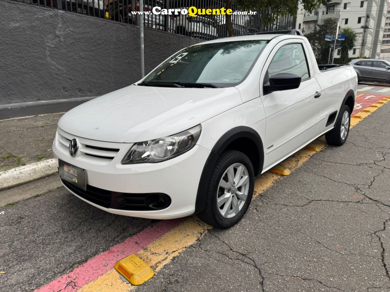 VOLKSWAGEN   SAVEIRO 1.6 MI 1.6 MI TOTAL FLEX 8V   BRANCO 2013 1.6 FLEX - Loja