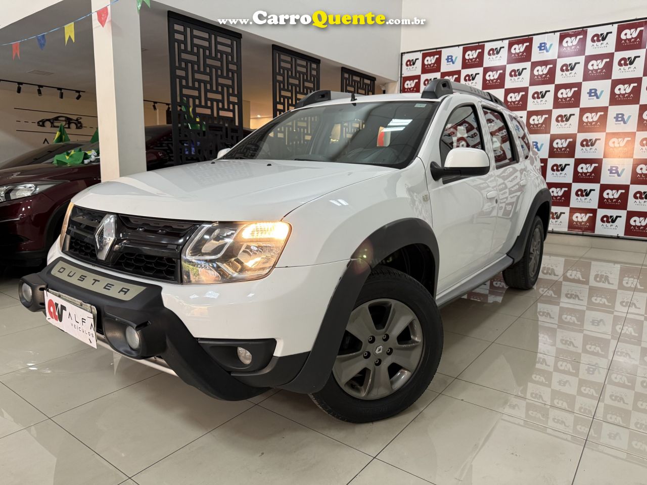 RENAULT   DUSTER DYNAMIQUE 2.0 FLEX 16V AUT.   BRANCO 2017 2.0 FLEX - Loja