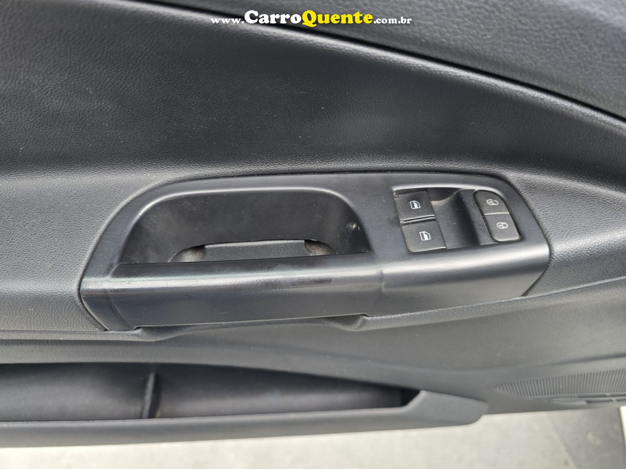 VOLKSWAGEN   SAVEIRO ROBUST 1.6 TOTAL FLEX 16V    BRANCO 2023 1.6 FLEX - Loja