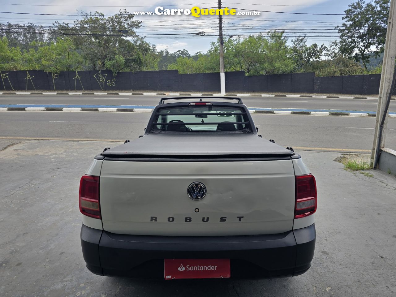 VOLKSWAGEN   SAVEIRO ROBUST 1.6 TOTAL FLEX 16V    BRANCO 2023 1.6 FLEX - Loja