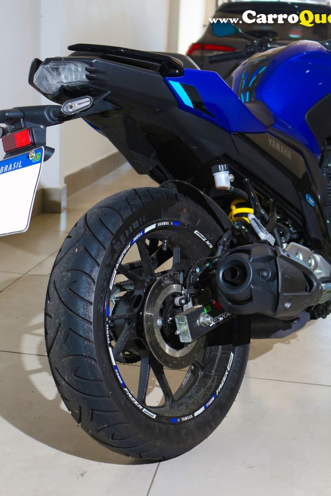 YAMAHA    FAZER   AZUL 2025 250 GASOLINA - Loja