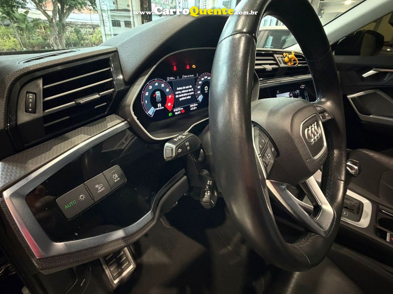 AUDI Q3 2022 - Loja