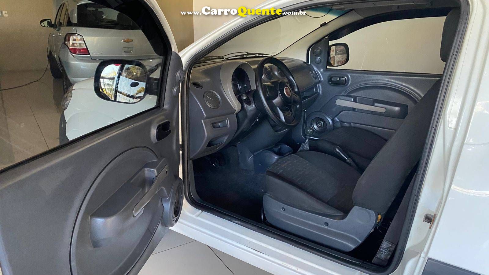 FIAT FIORINO 1.4 MPI FURGÃO 8V 2015 - Loja