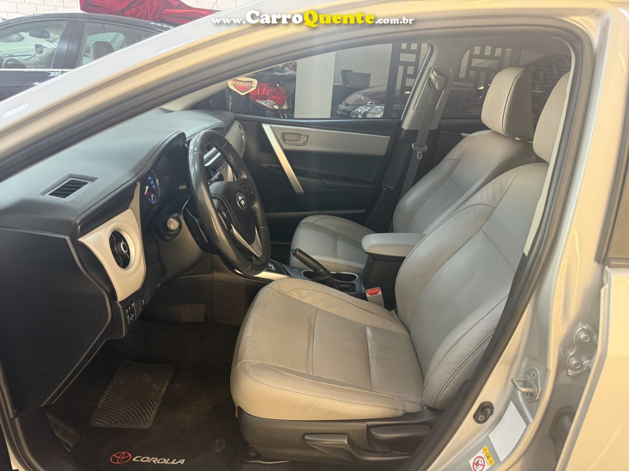 TOYOTA   COROLLA XEI 2.0 FLEX 16V AUT.   PRATA 2018 2.0 FLEX - Loja