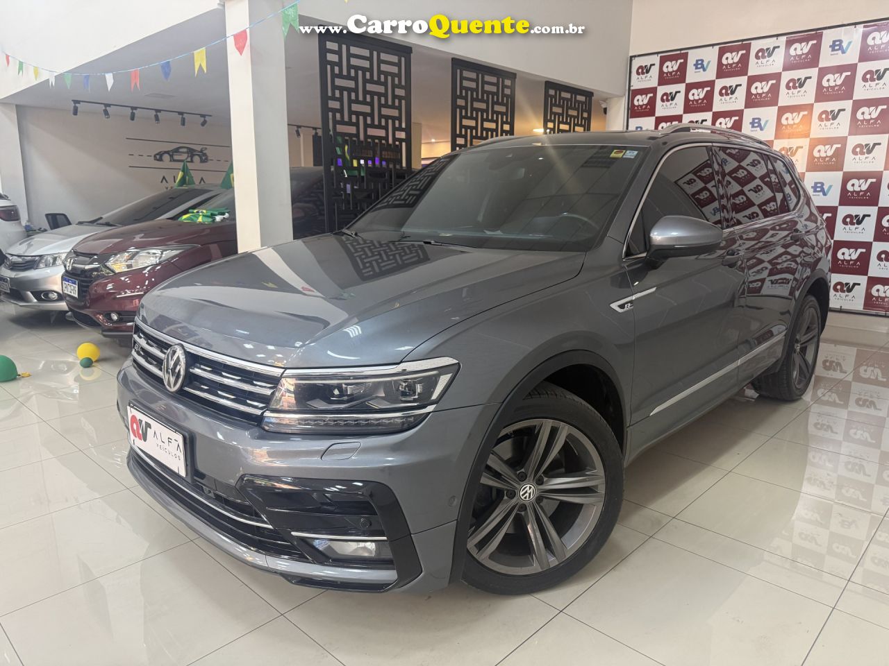 VOLKSWAGEN   TIGUAN ALLSPAC R-LINE 350 TSI 2.0 4X4   CINZA 2018 2.0 GASOLINA - Loja