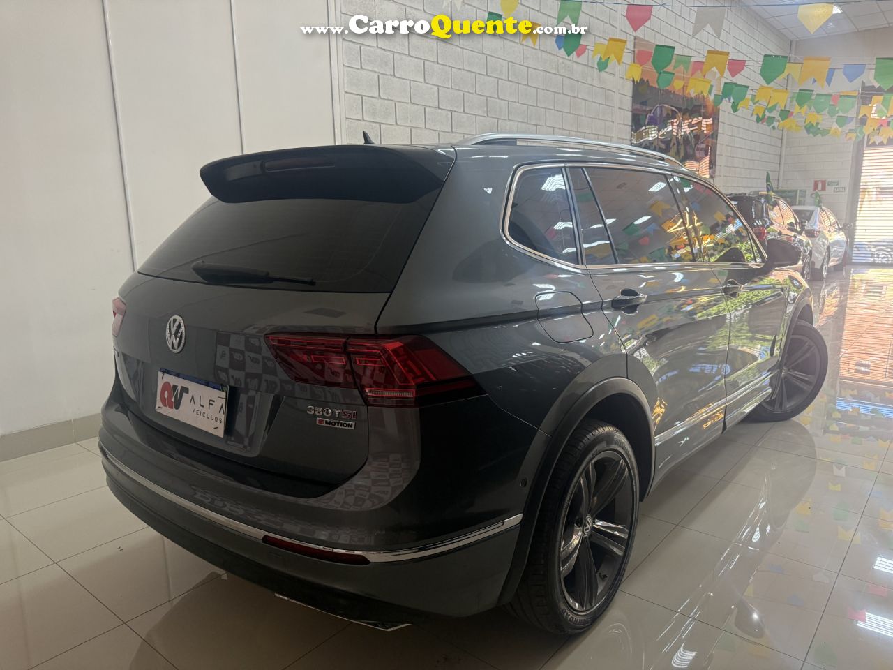 VOLKSWAGEN   TIGUAN ALLSPAC R-LINE 350 TSI 2.0 4X4   CINZA 2018 2.0 GASOLINA - Loja