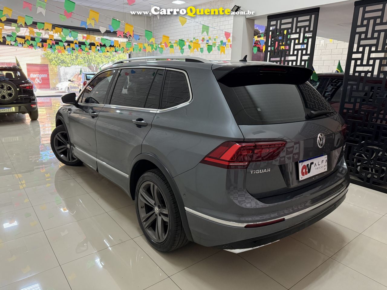 VOLKSWAGEN   TIGUAN ALLSPAC R-LINE 350 TSI 2.0 4X4   CINZA 2018 2.0 GASOLINA - Loja