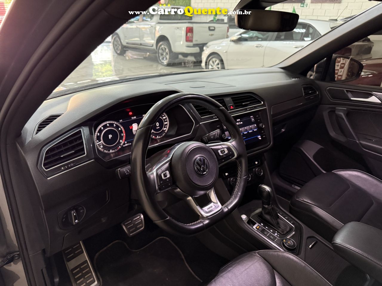 VOLKSWAGEN   TIGUAN ALLSPAC R-LINE 350 TSI 2.0 4X4   CINZA 2018 2.0 GASOLINA - Loja