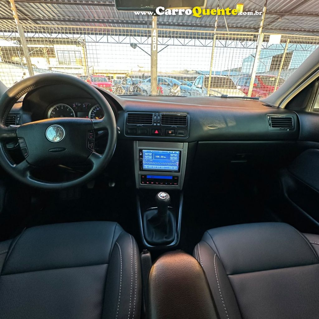 VOLKSWAGEN   GOLF SPORTLINE 1.6 MI TOTAL FLEX 8V 4P   BRANCO 2011 1.6 FLEX - Loja