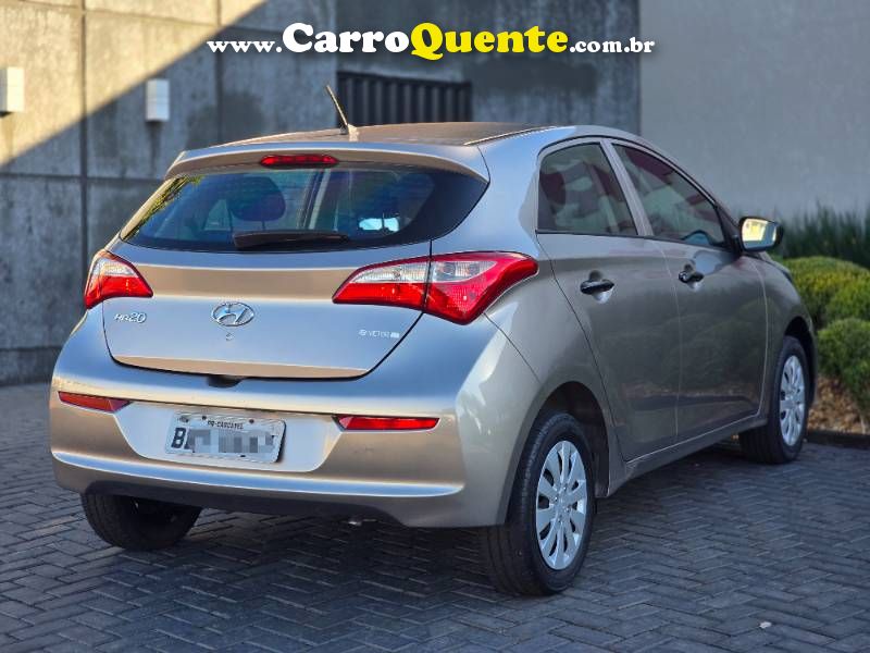 HB20 Comf. C.Plus C.Style 1.0 Flex 12V 2018/2018 Hyundai - Loja