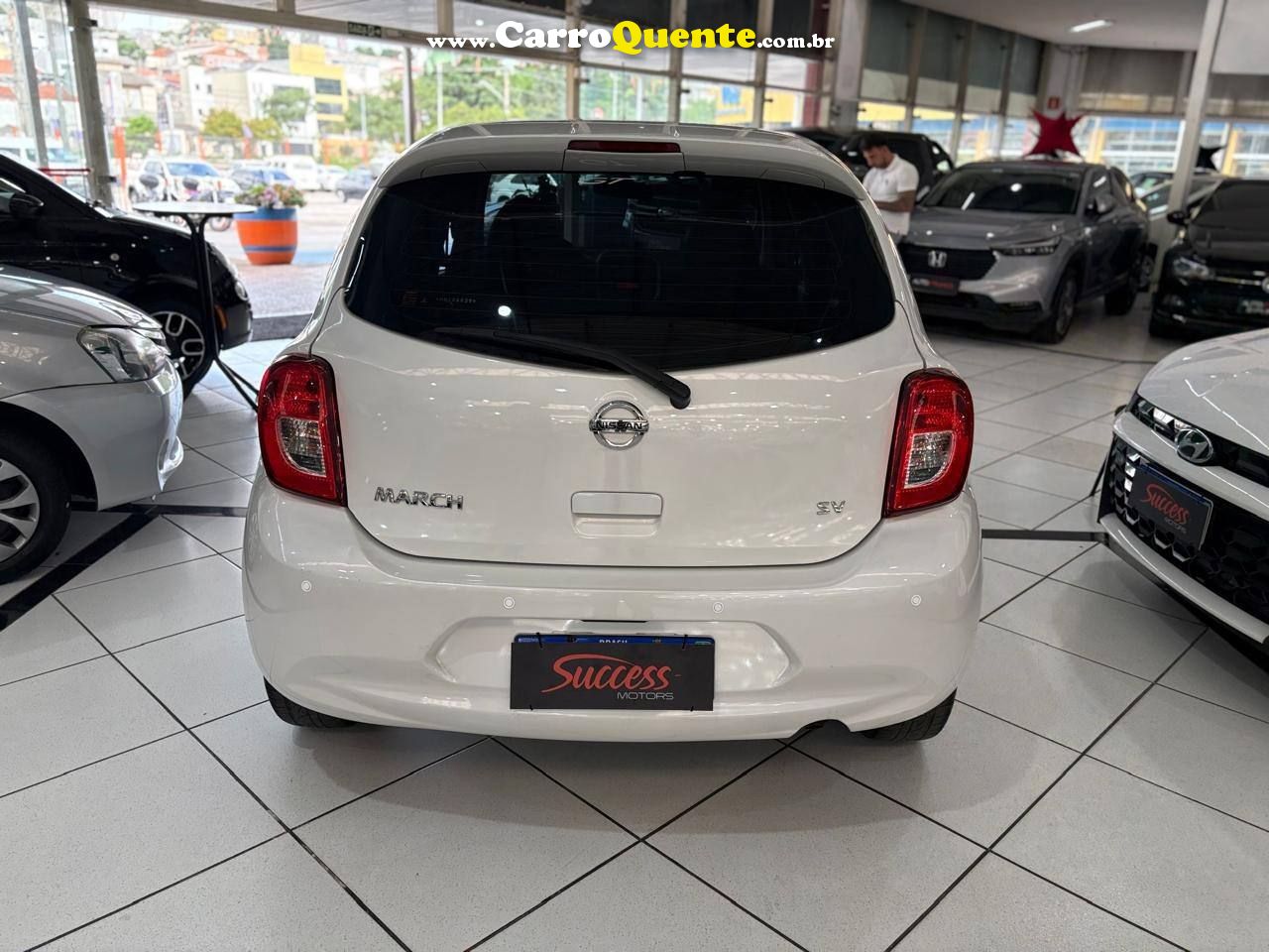 NISSAN MARCH 2017 - Loja