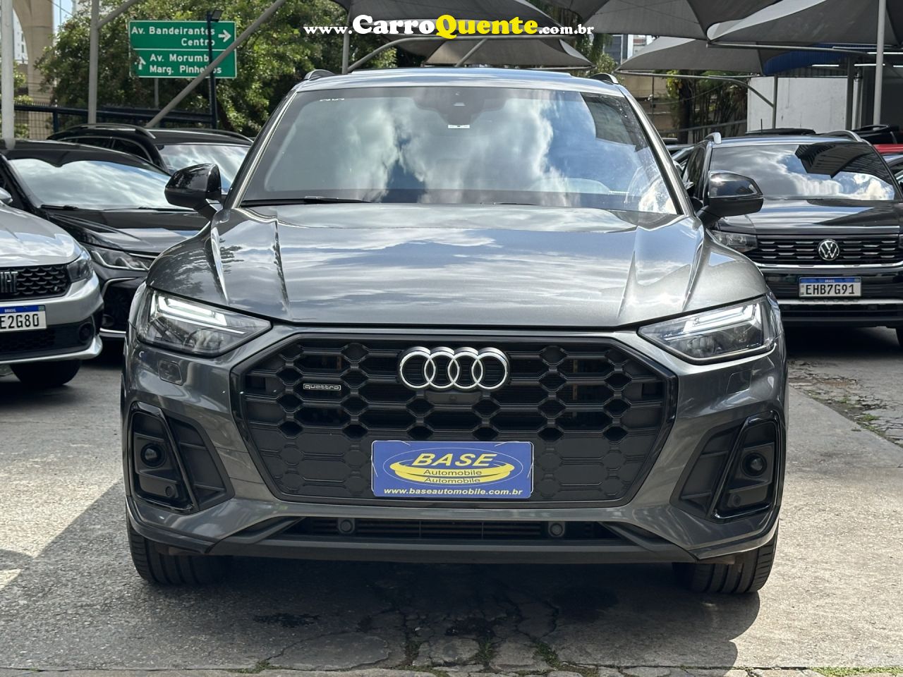 AUDI   Q5 PERF. BLACK 2.0 TFSIE S.TR. QT (HIB.)   CINZA 2023 2.0 GASOLINA E ELÉTRICO - Loja