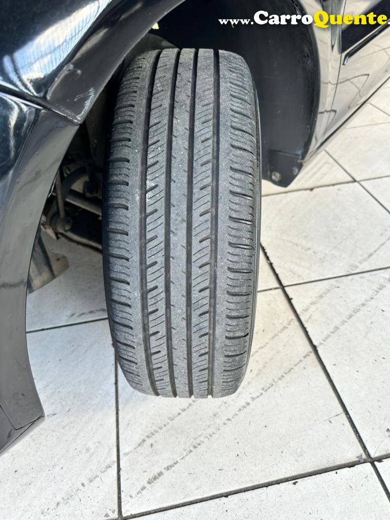 VOLKSWAGEN   FOX 1.6 MI TOTAL FLEX 8V 5P   PRETO 2013 1.6 FLEX - Loja