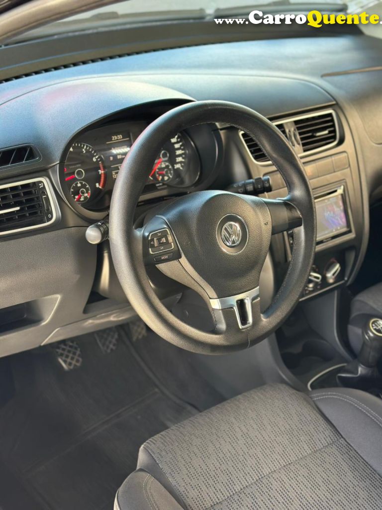 VOLKSWAGEN   FOX 1.6 MI TOTAL FLEX 8V 5P   PRETO 2013 1.6 FLEX - Loja