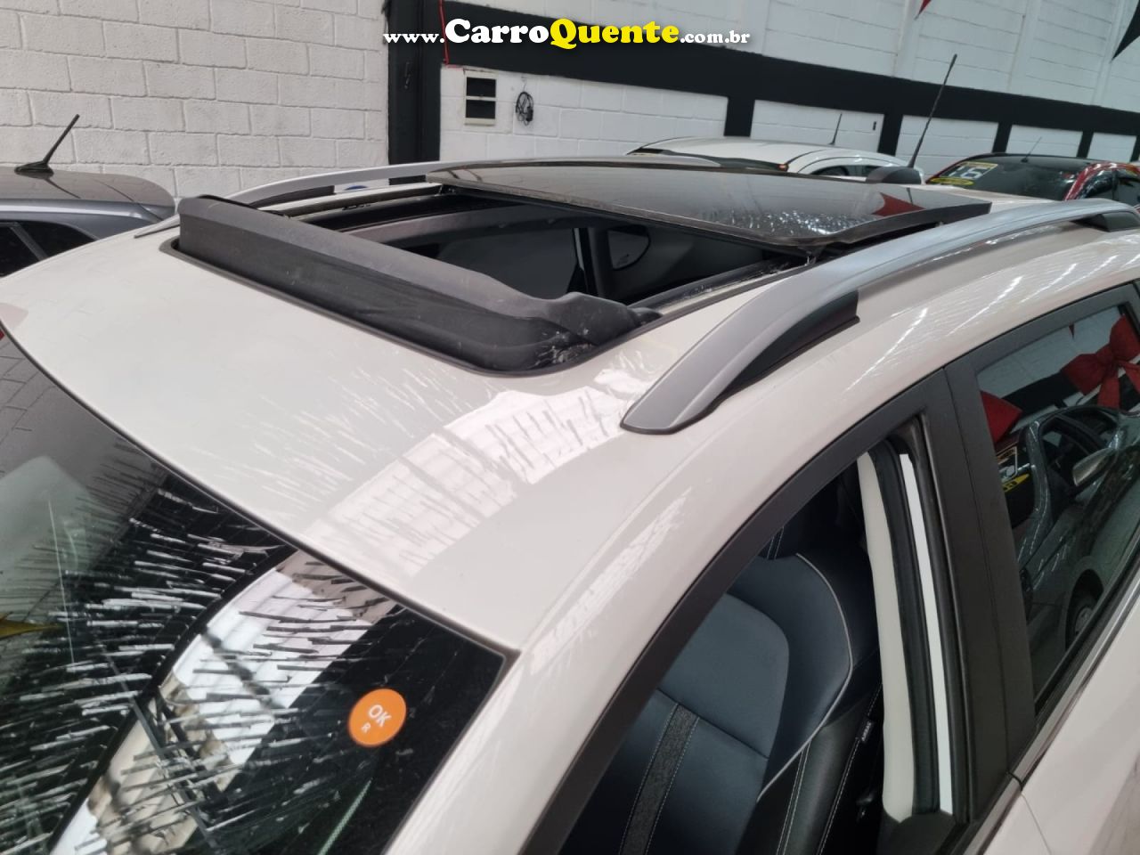 CHEVROLET   TRACKER PREMIER 1.2 TURBO 12V FLEX AUT.   BRANCO 2023 1.2 FLEX - Loja
