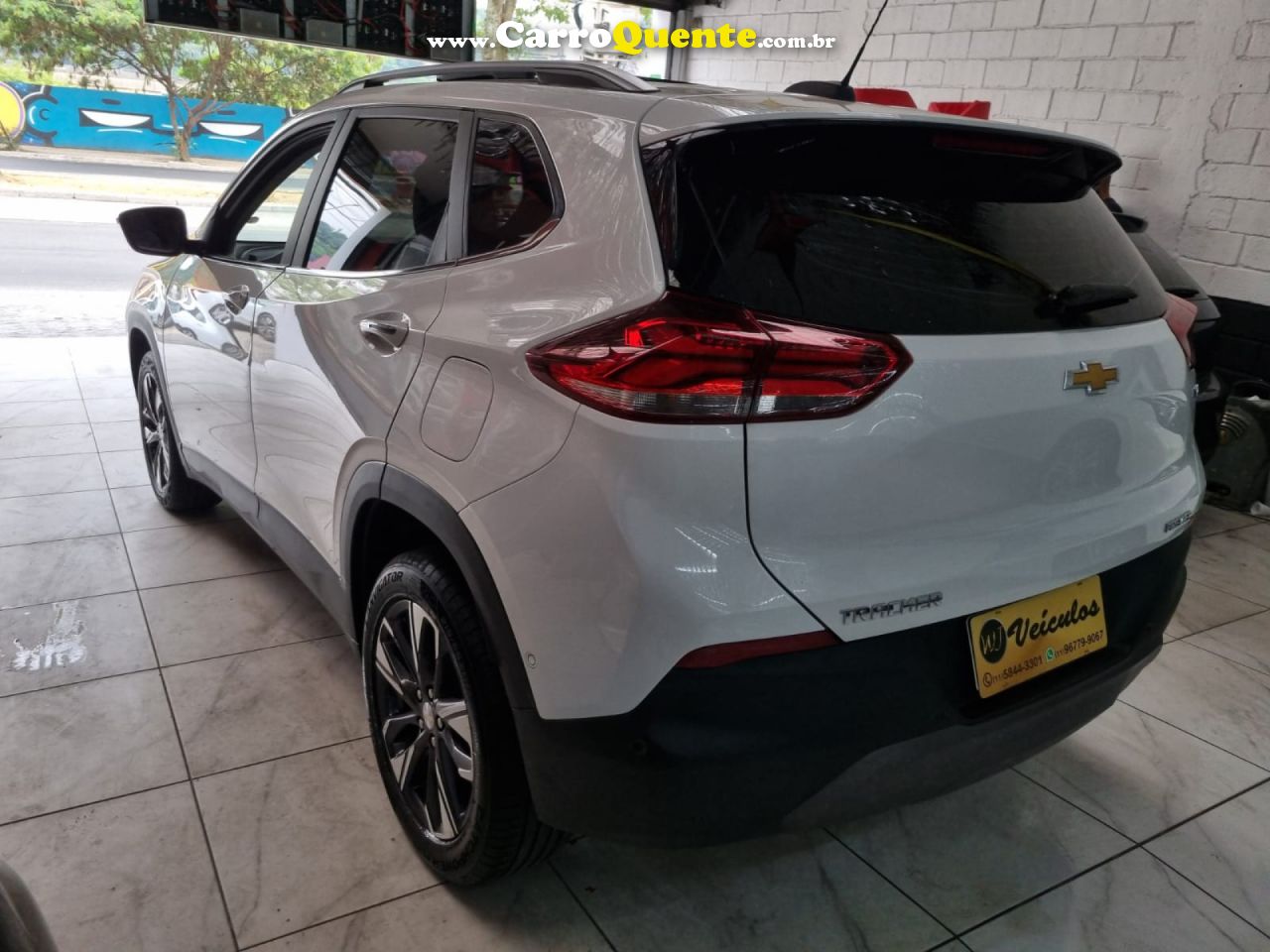 CHEVROLET   TRACKER PREMIER 1.2 TURBO 12V FLEX AUT.   BRANCO 2023 1.2 FLEX - Loja