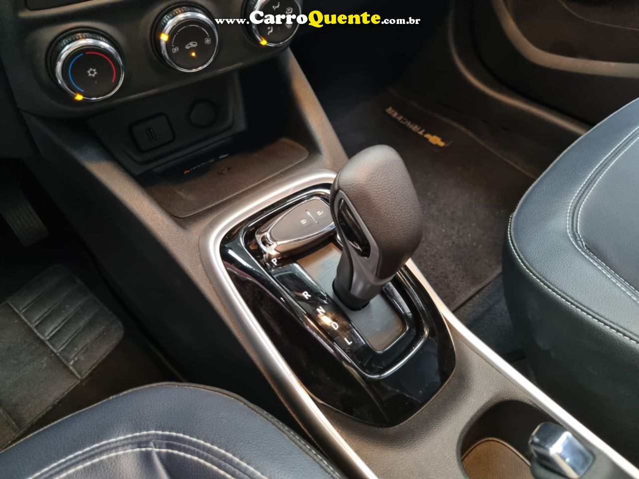 CHEVROLET   TRACKER PREMIER 1.2 TURBO 12V FLEX AUT.   BRANCO 2023 1.2 FLEX - Loja