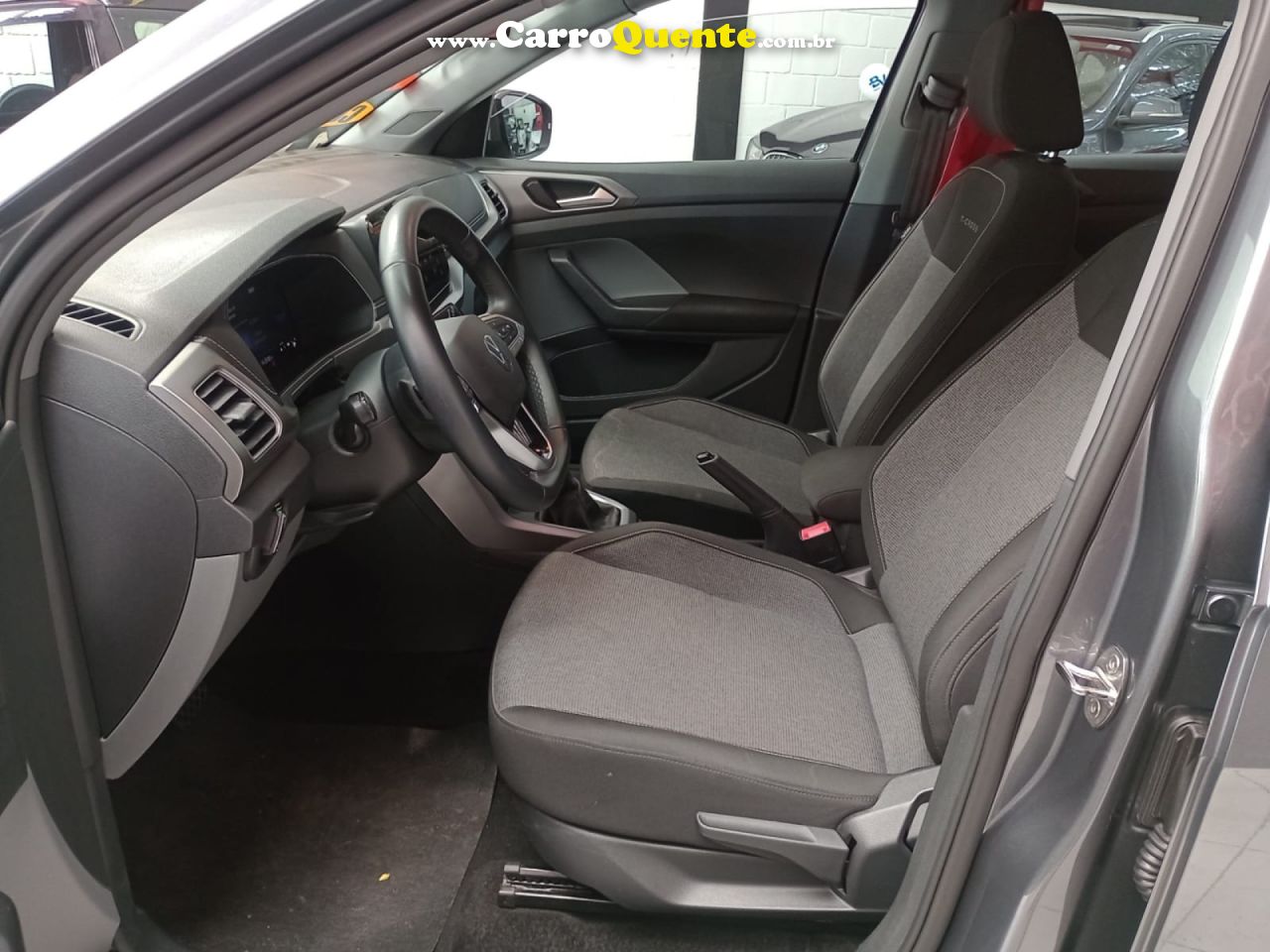 VOLKSWAGEN   T-CROSS 1.0 TSI FLEX 12V 5P AUT.   CINZA 2025 1.0 FLEX - Loja