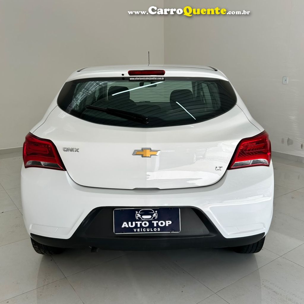 CHEVROLET   ONIX HATCH LT 1.0 8V FLEXPOWER 5P MEC.   BRANCO 2019 1.0 FLEX - Loja
