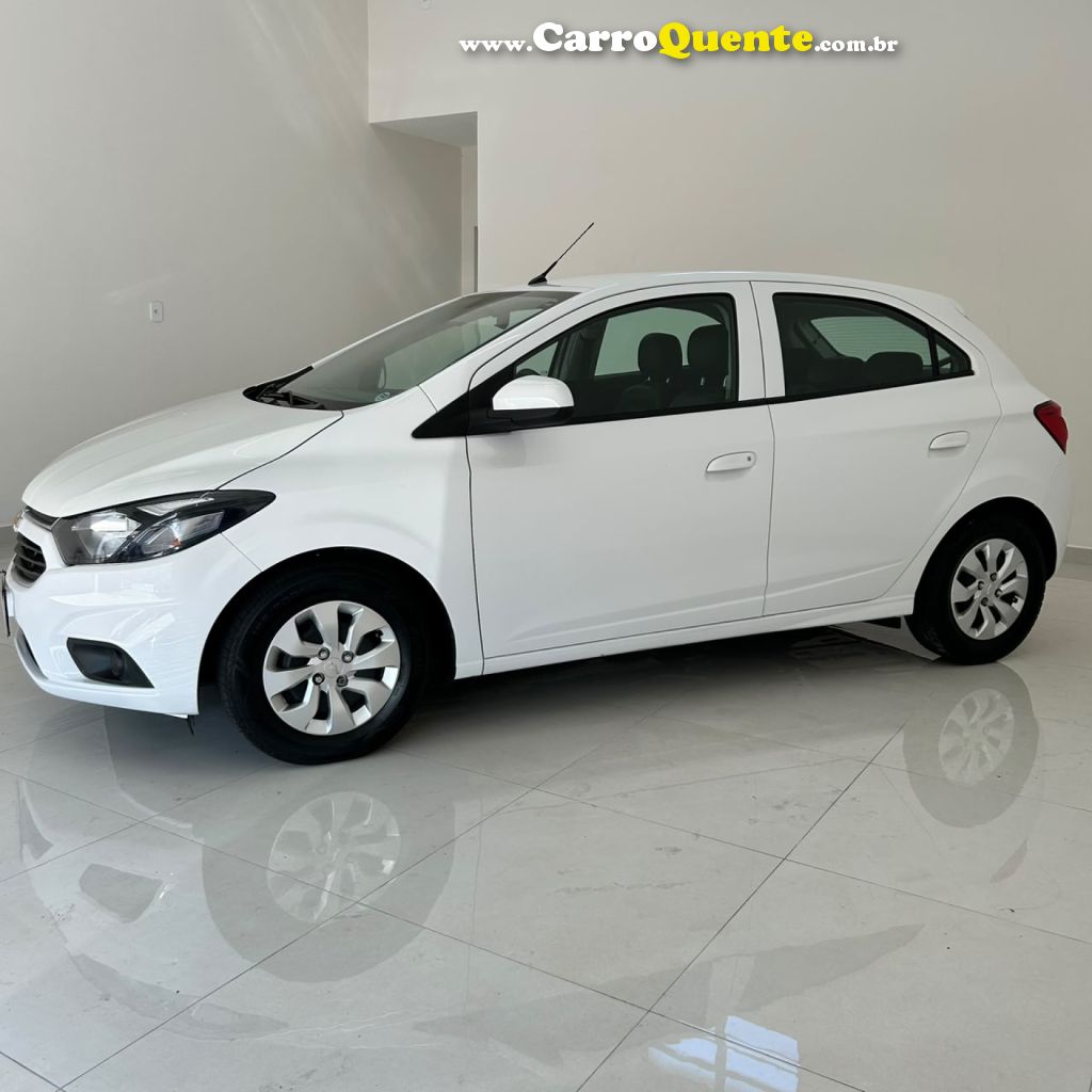 CHEVROLET   ONIX HATCH LT 1.0 8V FLEXPOWER 5P MEC.   BRANCO 2019 1.0 FLEX - Loja