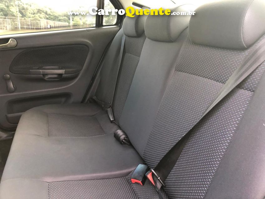 Volkswagen VOYAGE 1.0 MI CITY 8V FLEX 4P MANUAL - Loja