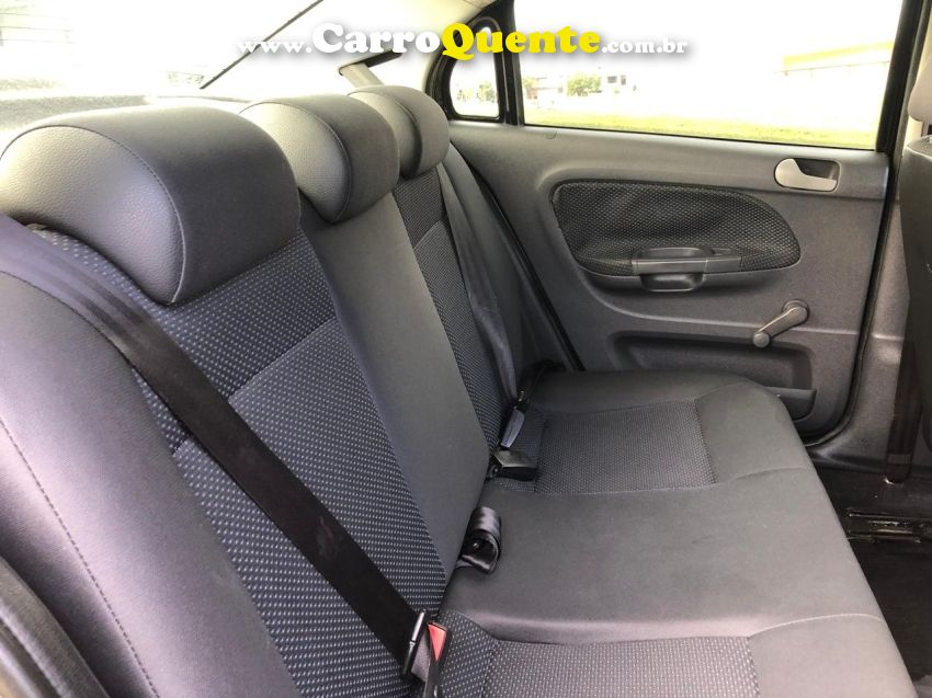 Volkswagen VOYAGE 1.0 MI CITY 8V FLEX 4P MANUAL - Loja