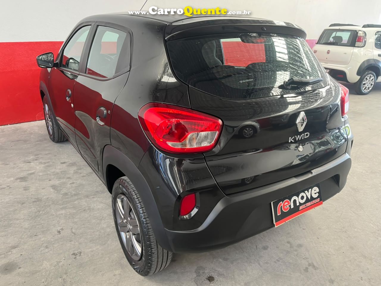RENAULT   KWID ZEN 1.0 FLEX 12V 5P MEC.   PRETO 2024 1.0 FLEX - Loja