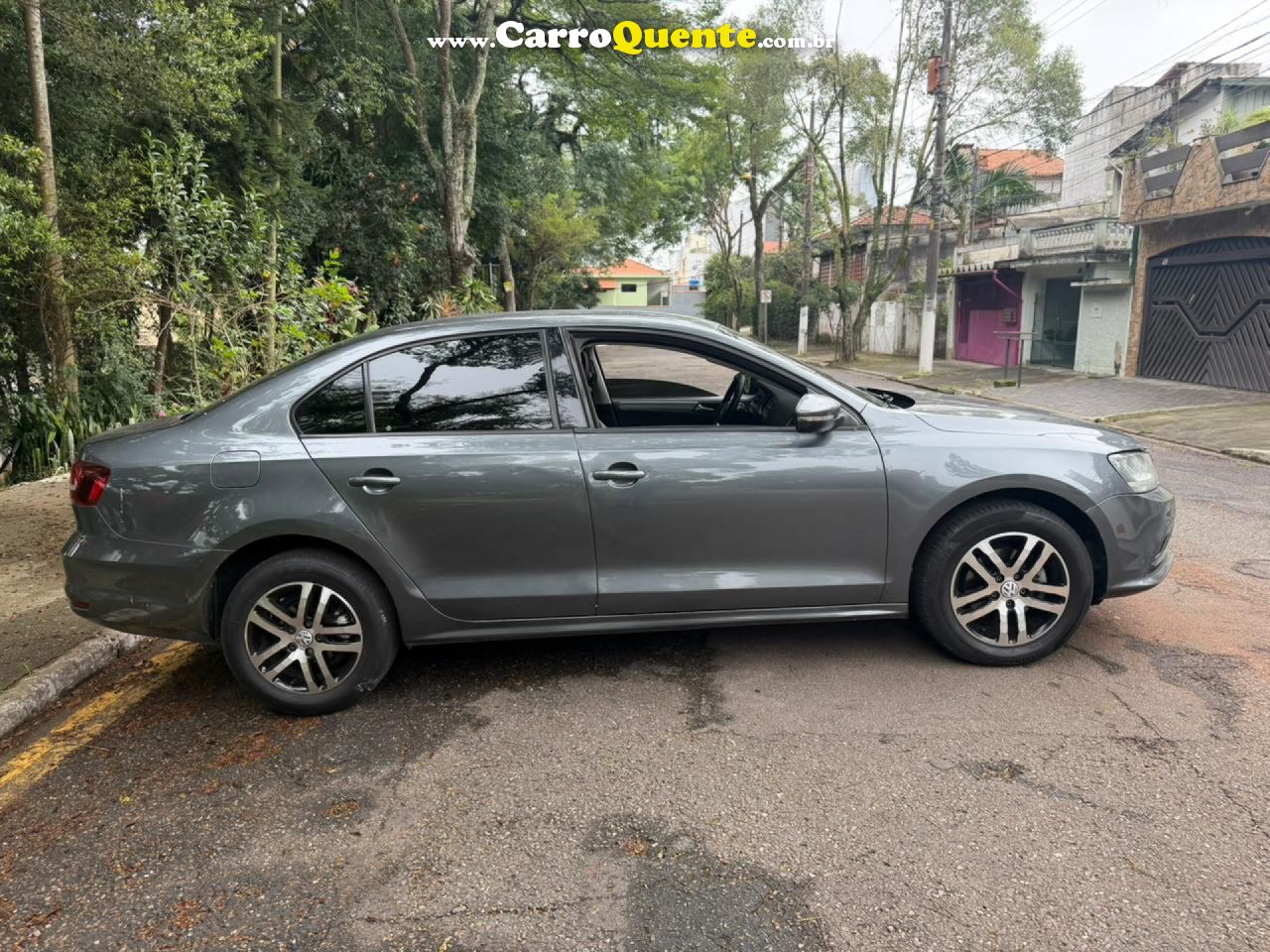 VOLKSWAGEN   JETTA COMFORTLINE 1.4 TSI 16V 4P AUT.   CINZA 2018 1.4 GASOLINA - Loja