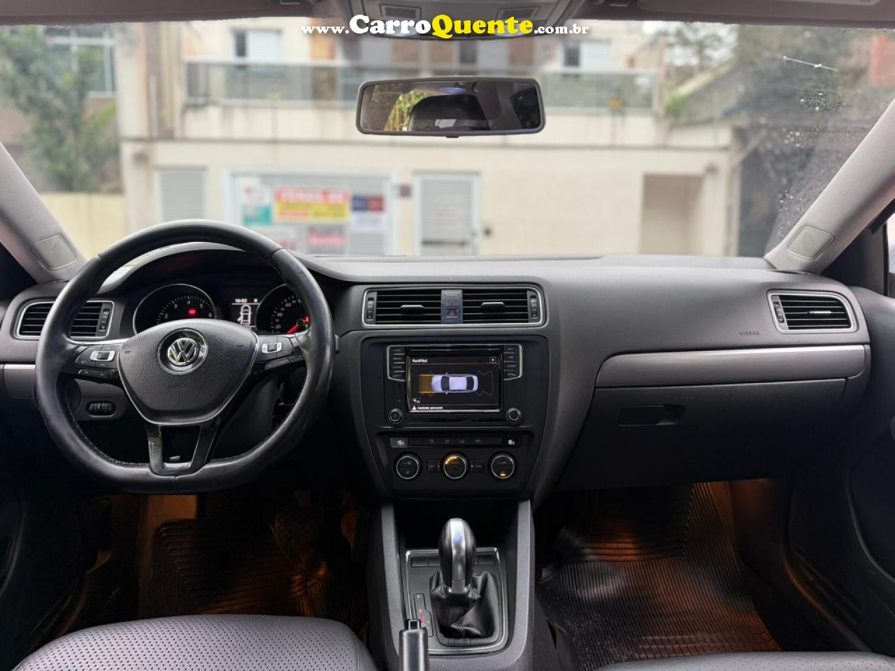 VOLKSWAGEN   JETTA COMFORTLINE 1.4 TSI 16V 4P AUT.   CINZA 2018 1.4 GASOLINA - Loja